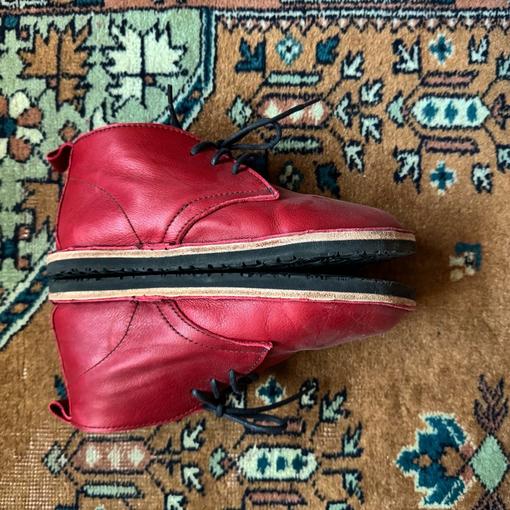 Softstar Shoes hawthorne chukka in beautiful currant red. - Picture 4 of 11